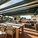 Locrimar Pool Real Padel Proximity