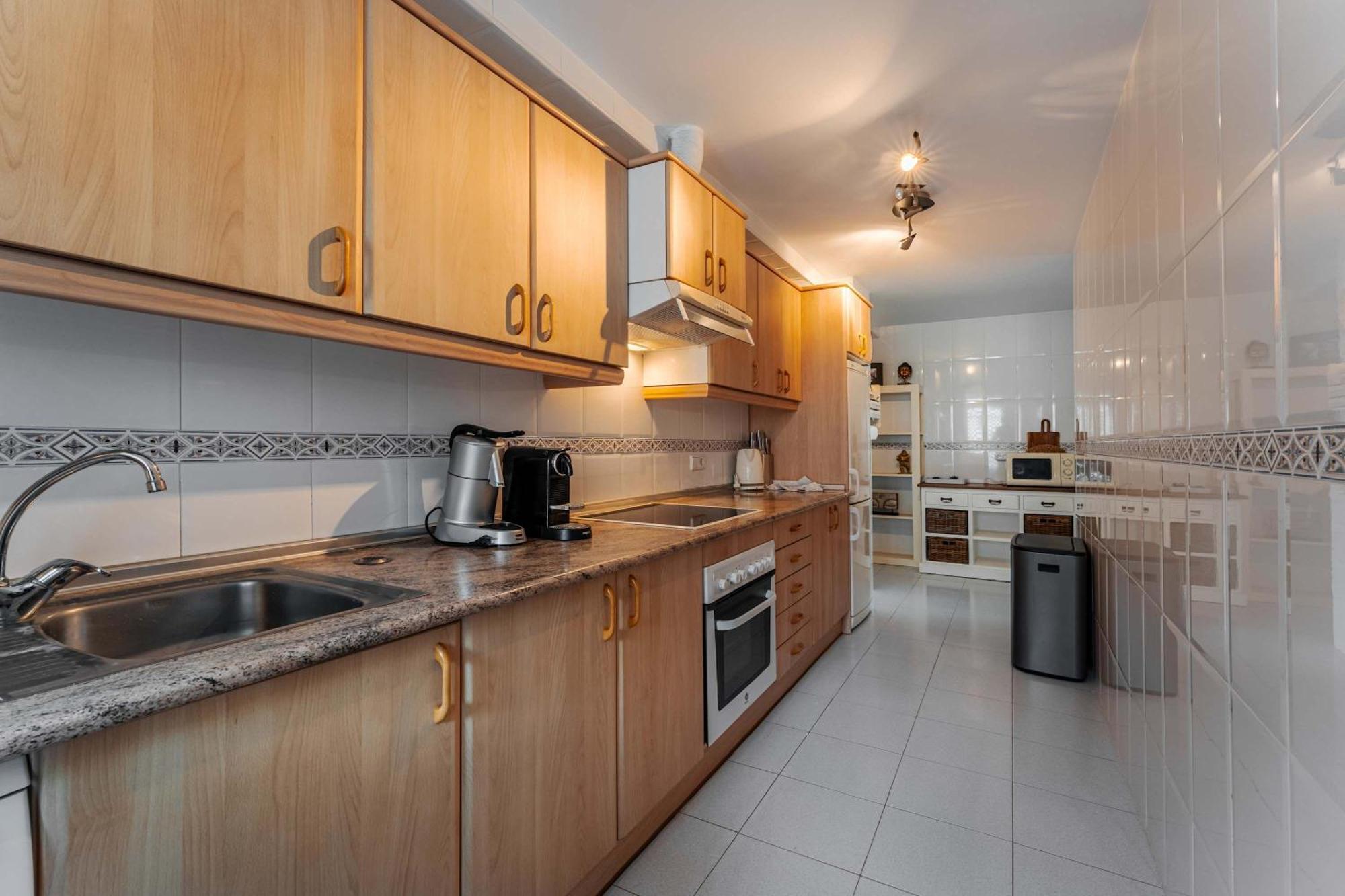 Locrimar Pool Real Padel Proximity * Marbella